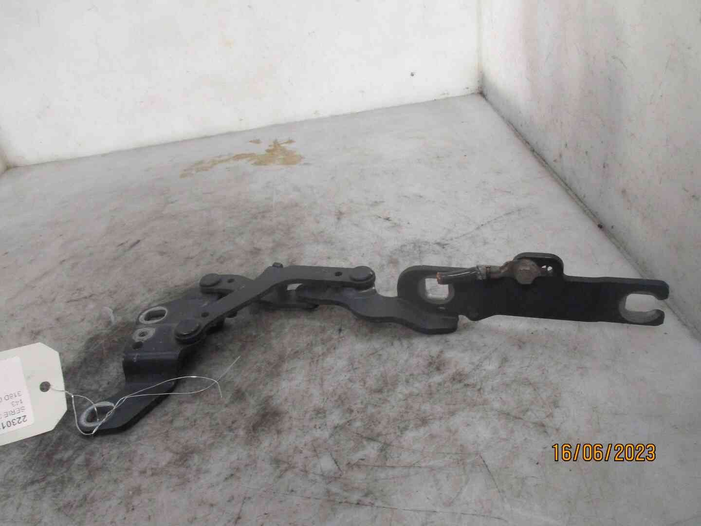 Left hood compass BMW V E90 41617210677