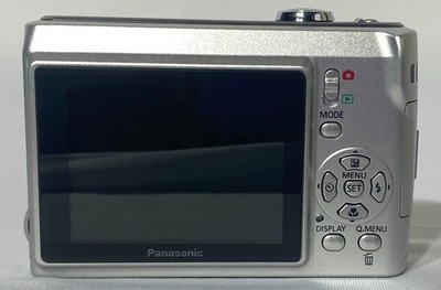 ✨美品✨ Panasonic LUMIX LS80 ルミックス デジカメ Panasonic LUMIX DMC-LS80 8.1MP Digital Camera - Silver for