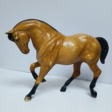 Vintage Hartland Regal Quarter Horse 11  Buckskin Finish Early Unmarked Variant