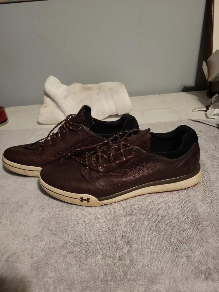 Tênis de golfe Under Armour couro marrom tamanho 11.5 confortável ligeiramente usado  - Imagem 4 de 4