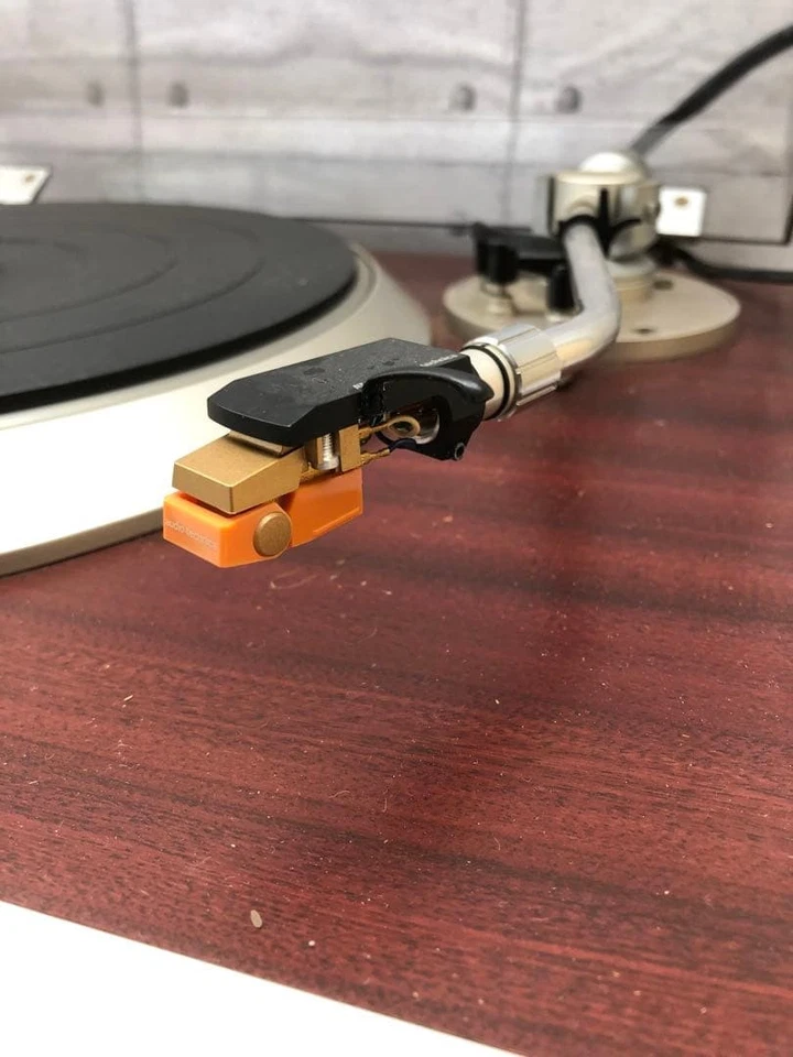 Denon DP-40F Direct Drive Automatic Turntable Vintage Japan Tested Working - Image 3 of 4