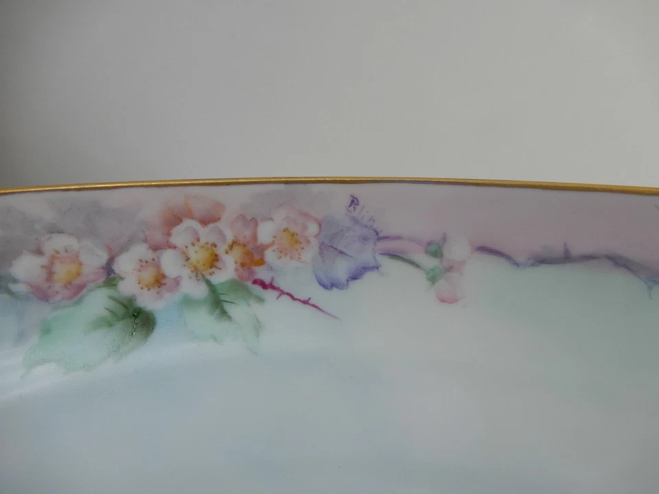 Cuenco decorativo "Rosenthal Self Bavaria" pintado a mano flores rosas y cantado de 9" Foto 4 de 4