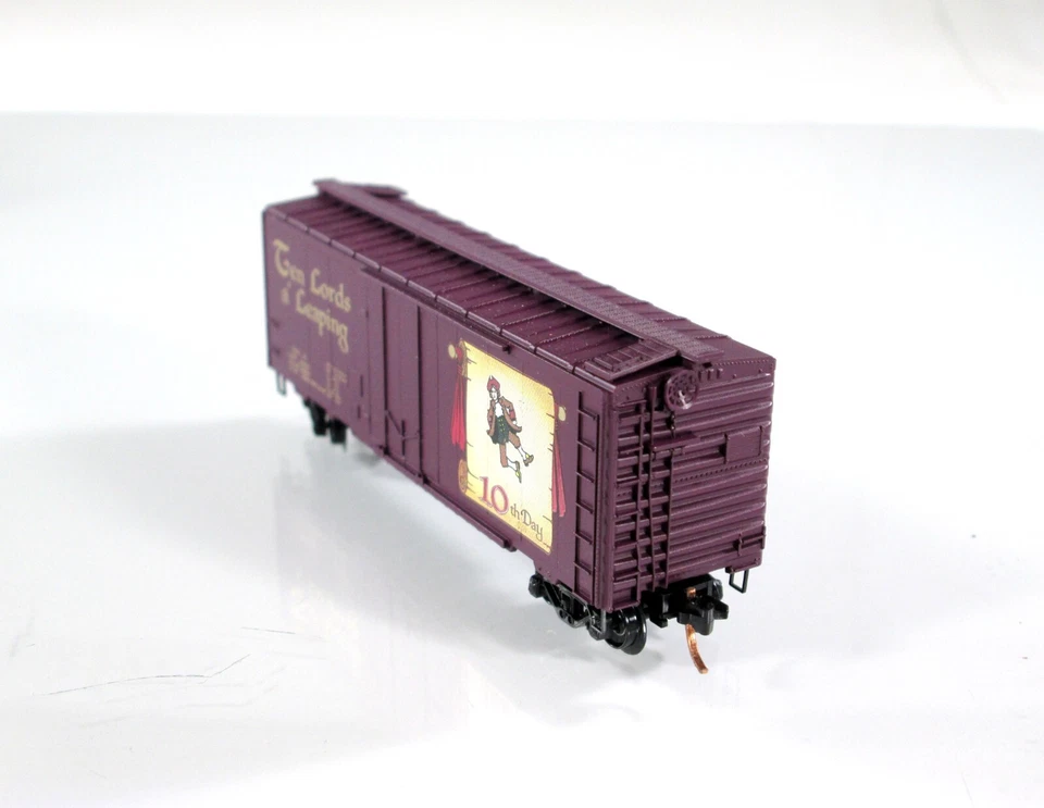 N Scale **TEN LORDS LEAPING** 12 Days Christmas Box Car -- Micro Trains 02100510 - Image 3 of 4