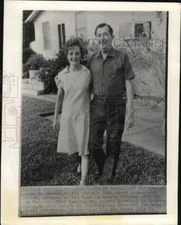 1968 Press Photo Heart transplant patient George Debord and wife at home in TX