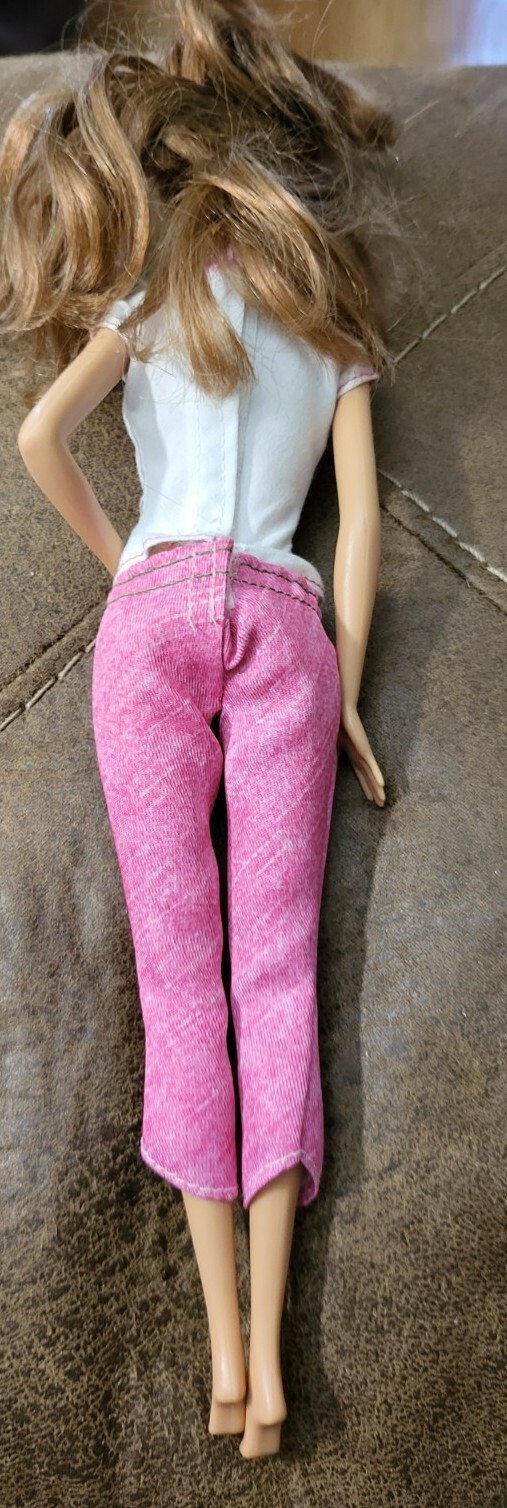 2013 Barbie Doll Girl Scouts~ Brunette VGUC C169 