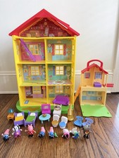 Peppa Pig Fancy Family Home Set Lights Sounds  Pop N Play Characters