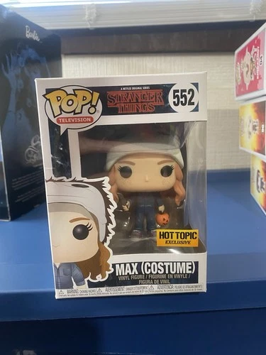 Funko Pop! Stranger Things 552 Max (Costume) Hot Topic NM AUTHENTIC Vaulted DMG