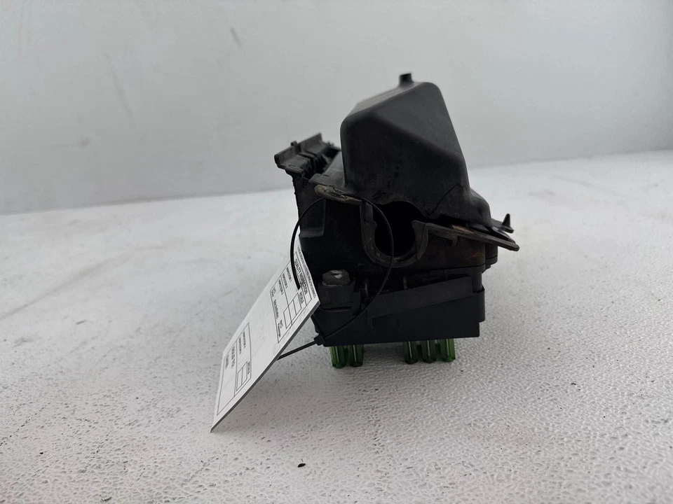 Caja de fusibles motor Saturn S Sw2 00-02 Foto 2 de 4