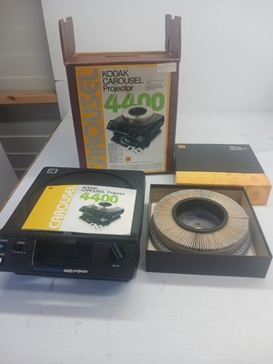  Kodak 4400 Carousel Slide Projector Fully Operational W/remote & Carousel