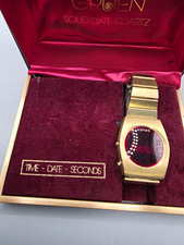 Gruen Solid State Quartz Digital Watch Red Dial Gold Tone Bracelet 35mm w/Box