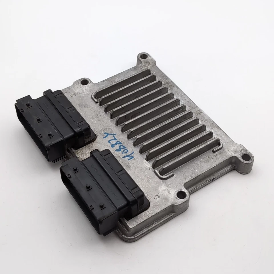 Módulo de control informático del motor Hyundai Azera 2012 2013 2014 OEM 39110-3CHN1 Foto 3 de 4