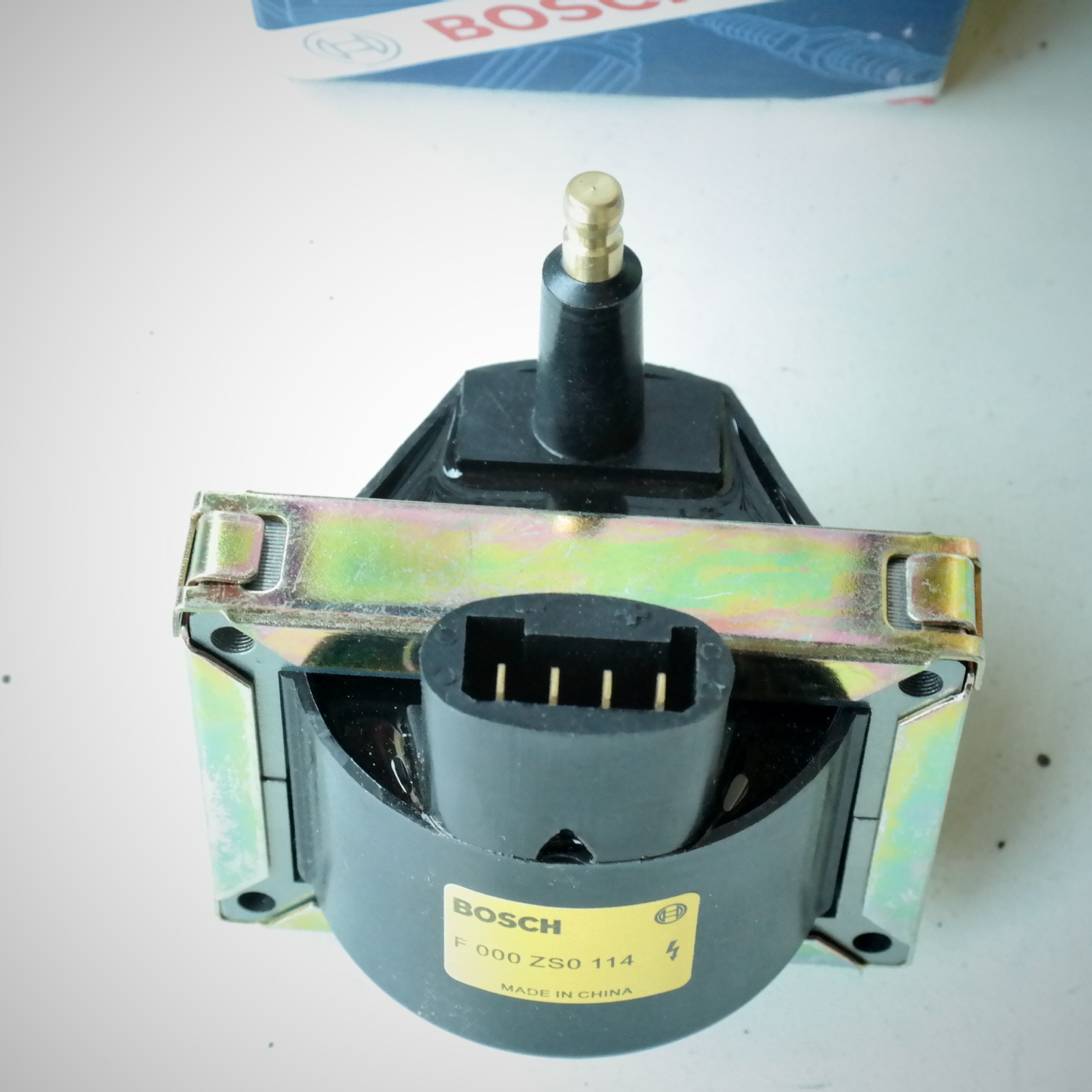 Bobine allumage Bosch F000ZS0114 Peugeot 205 309 405 reference 96010513 97530780 - 2