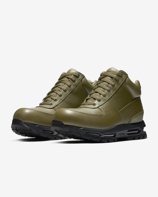 nike goadome boots size 9