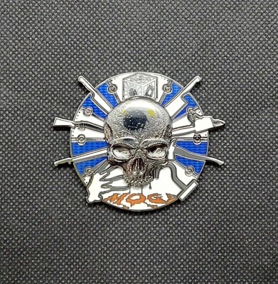 Geocoin Friends Of MOGA Gone Mad Event 2018 - Argent/Rouge - Traçable Non Activé