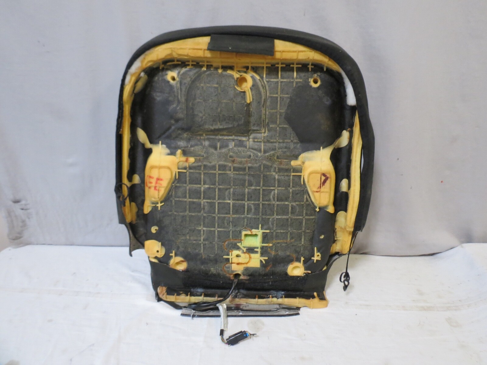 ✅ 14-17 Maserati GHIBLI Black Leather Front Left DRIVER Seat Lower Cushion OEM