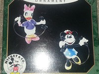 Hallmark Andenken 1999 Girl Talk Miniatur Minnie Maus Und Daisy Ente Ornamente