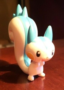 pachirisu figure