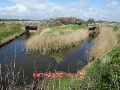 FOTO SCHLEUSENTORE PAGHAM HAFEN DIESE BEIDEN SCHLEUSENTORE STEUERN DEN DURCHFLUSS VON WA