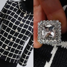 MINT ST JOHN BLACK/WHITE PLAID KNIT JACKET Rhinestone Button SZ 6