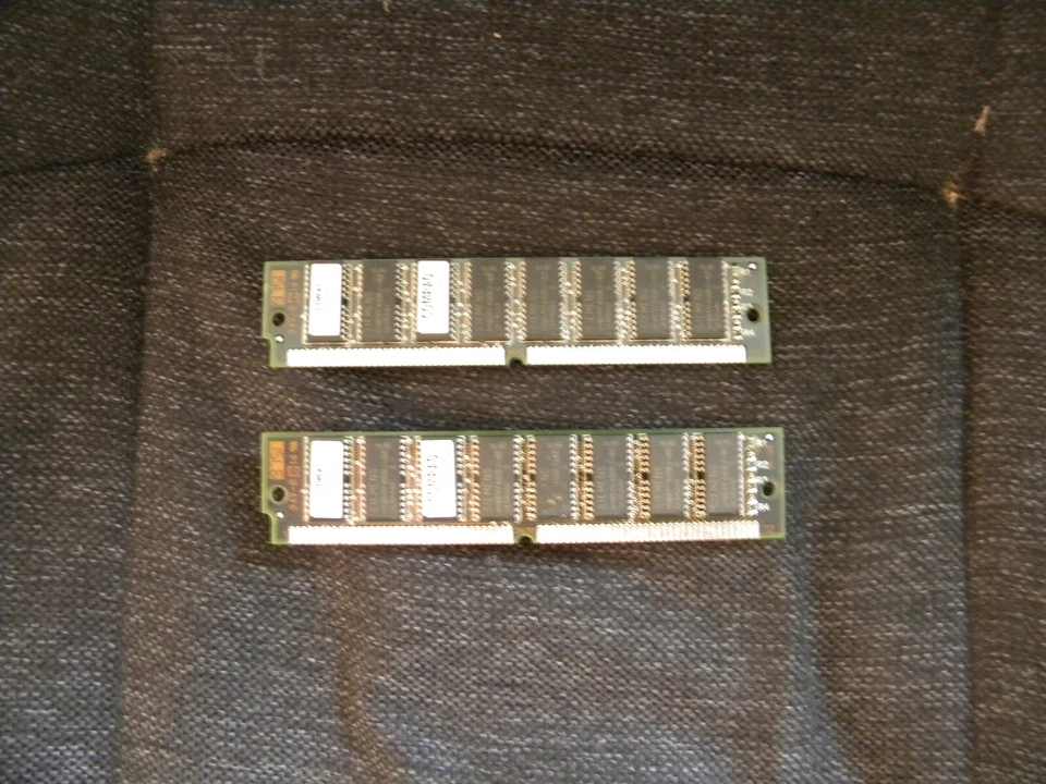 Compaq 32MBkit (2x16MB) 272770-001 ECC FastPage 72-Pin SIMM Memory DDR-SDRAM - Image 2 of 3