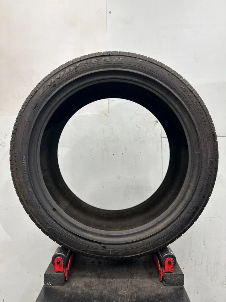 1 Used Goodyear Eagle F1 Supercar EMT Run Flat P285/35R19 2853519 285/35/19 8/32 Foto 4 de 4