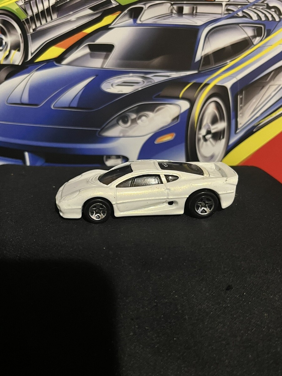 Hot Wheels 1992 Jaguar XJ220 White Diecast EX Condition | eBay