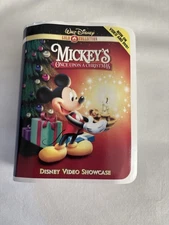 McDonald’s Mickey’s Once upon A Christmas Figurine Disney Showcase Gold Collecti