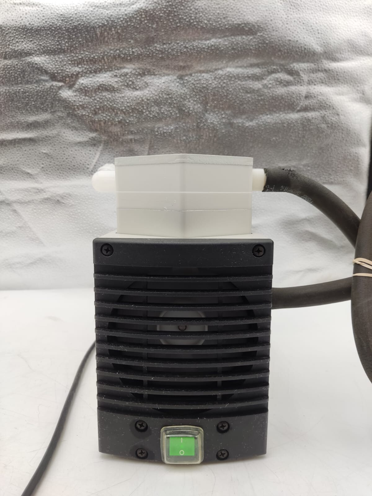 KNF LABOPORT VACUUM PUMP UN840.3 FTP St. John's Institute (Hua Ming)