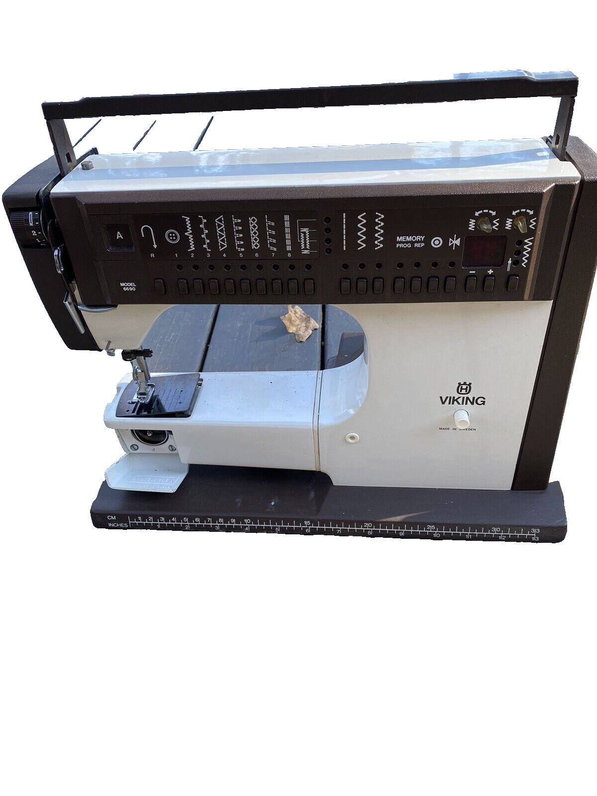 Vintage Viking Husqvarna Sewing Machine Model 6690 eBay