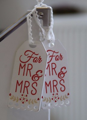 Holzschild Mr.&Mrs. Hochzeit Geschenk Anhänger 9x4,5cm 2 Stück Geschenkidee