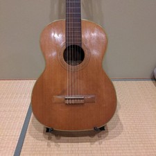 Vintage Classic Guitar No. 45 Japan um 1960, reparierte Brücke