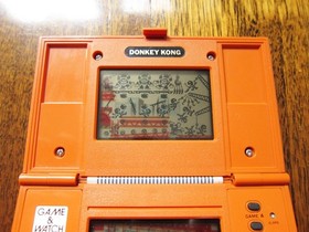NINTENDO Donkey Kong Game and Watch in Excellent Condition (DK-52) 1982