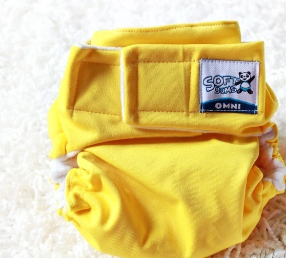 Cubierta de pañal de tela reutilizable ajustable SoftBums AMARILLO H&L con inserto 1 nuevo Foto 2 de 4