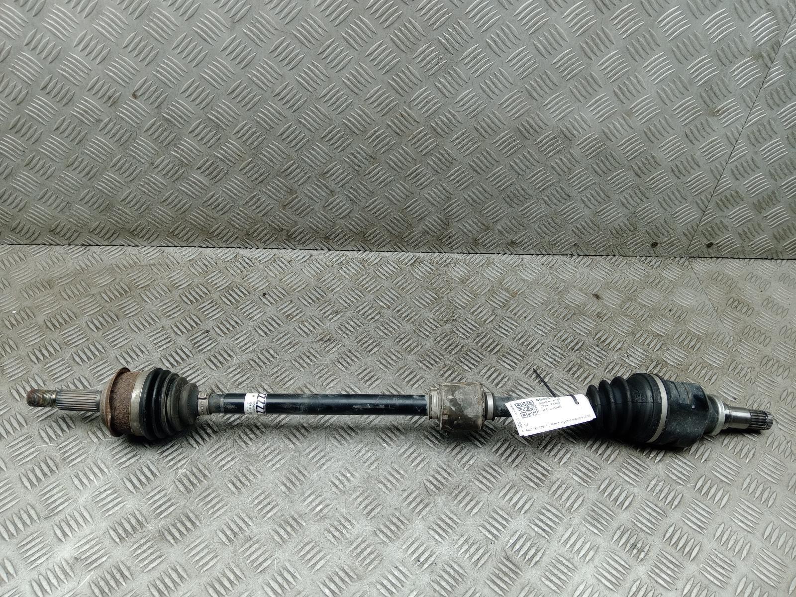 TOYOTA YARIS DRIVESHAFT RIGHT 1.5 HYBRID 434100D660 MK3 2017 - 2020