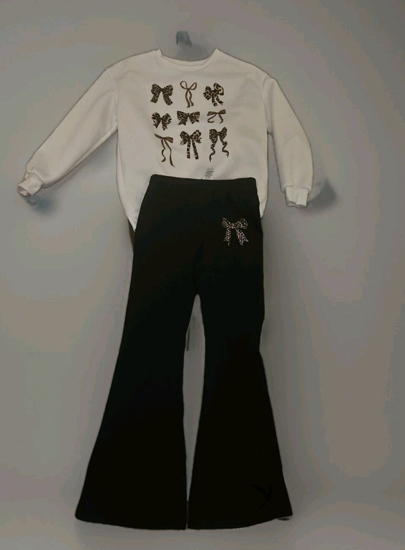 Shein Kids Coquette Bow Sweatshirt Set  Girls Size L