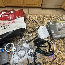 Spy in the city Washington DC Gear XP-6 Night Mission Spylight for Kids