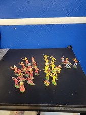 MICHEL Indians Native Americans Painted Vintage Plastic Toy Soldiers France