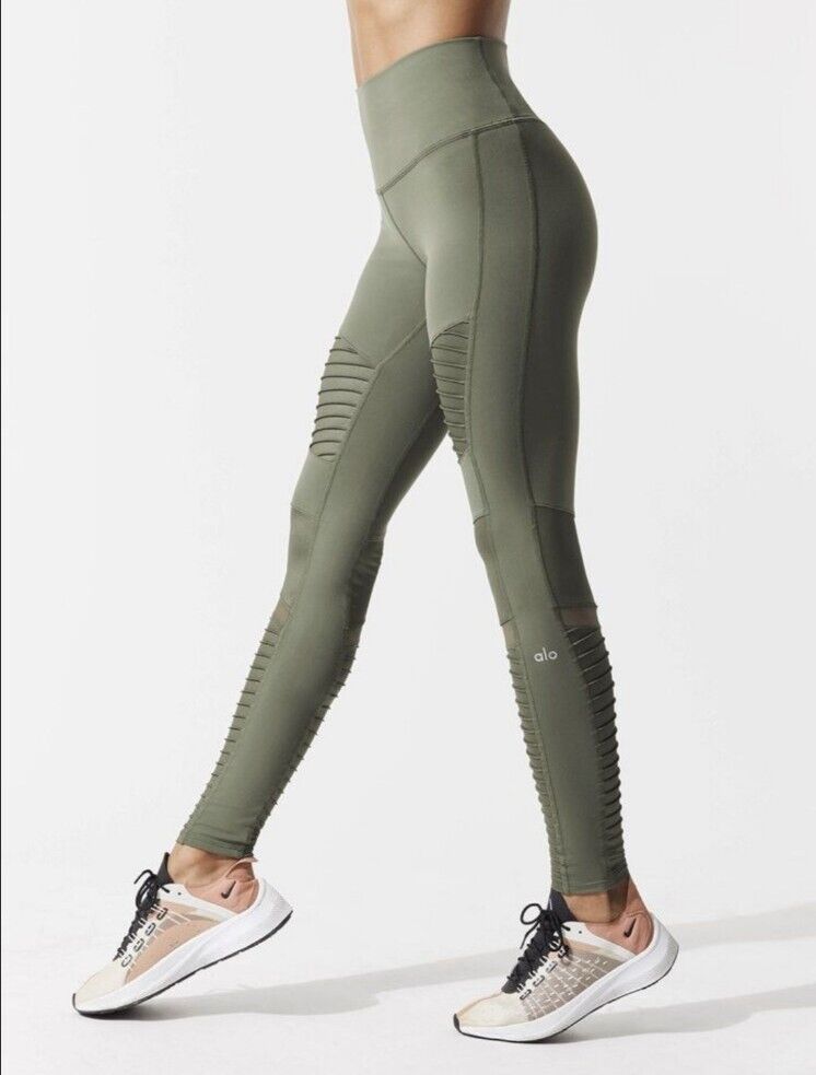 Alo yoga leggings in camp green and size medium. - Depop