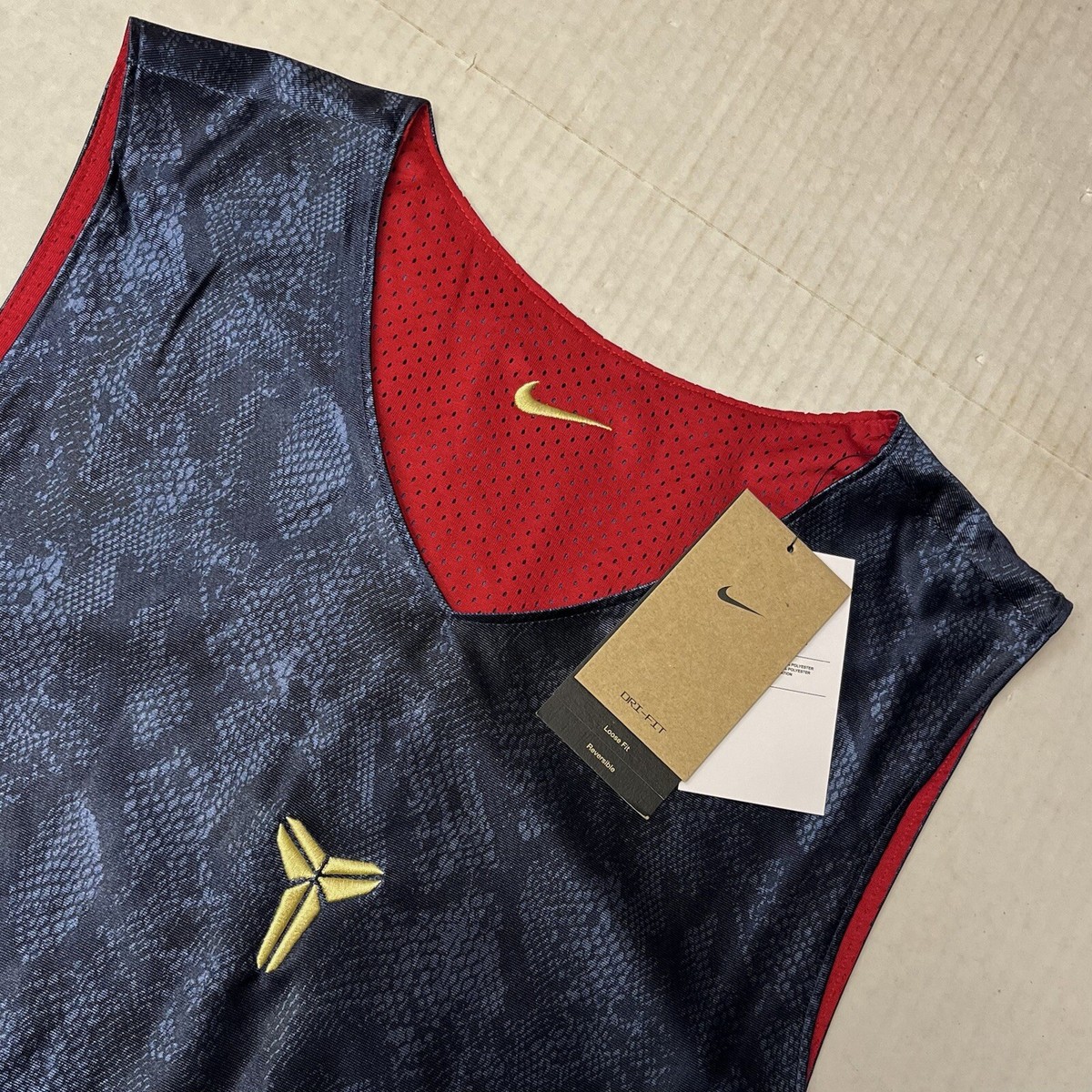 Nike Kobe Reversible Jersey Standard Issue Blue/Red Men's Nike Kobe Reversible Jersey Standard Issue Blue/Red Men's