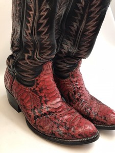 red snakeskin cowboy boots