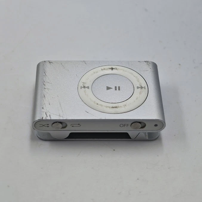 Apple Ipod Shuffle Silber - Funktioniert, Kratzer, Keine Originalverpackung - Bild 2 von 4