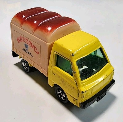 Tomica Tomy #31 Subaru Sambar 1/52 Diecast/Plastic Fresh Bread Bakery Truck