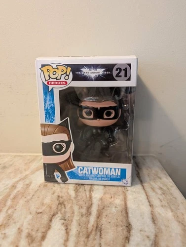 Funko Pop! DC Comics The Dark Knight Rises Catwoman #21 (Damaged Box)