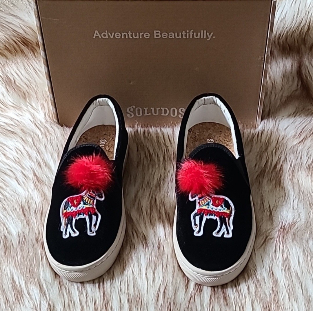 Sneaker Soludos Velvet Show Pony nuove con scatola taglia 6