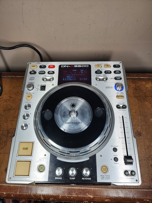 DENON DN-S3500 Professional Compact Disc DJ Turntable Player CD CDJ MP3