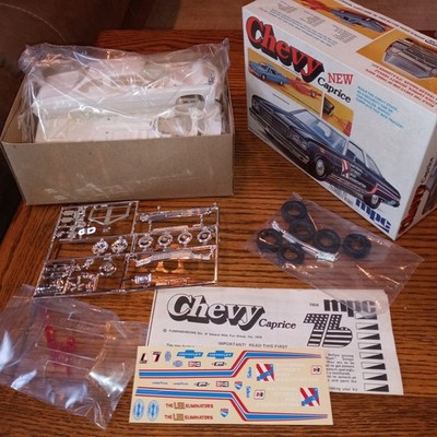 VINTAGE   1976 Chevy Caprice  NIOB  MODEL KIT  - ANNUAL  MPC 1-7604