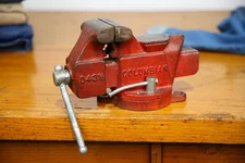Vtg Columbian Swivel Bench Vise D43-1/2 M4 3 1/2 in Jaw Made In USA Anvil Tool