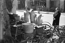PARIS c. 1950 - Puces Brocante Ferrailleur - Négatif 8 x 6 - 49