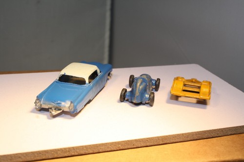 1960 Cadillac Sedan with Trailer & Racing Car HO Scale TootsieToy Made in USA - Picture 3 of 5