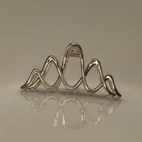 METAL SQUIGGLE CLAW CLIP - Picture 3 of 8
